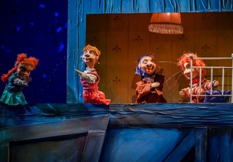 Любовь и голуби. Челябинский театр кукол. Фото - Марат Муллыев
